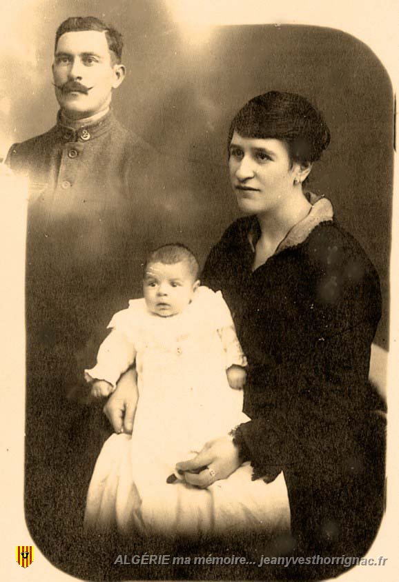 GPERE 2.JPG - Auguste, Paul THORRIGNAC, son épouse Isabelle CAPARROS et leur dernier enfant Marcel.